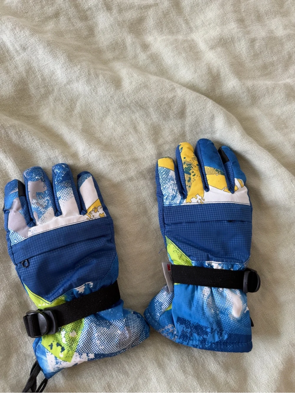 3M Thinsulate Kids Blue Ski Mittens with Yellow & Lime Accents